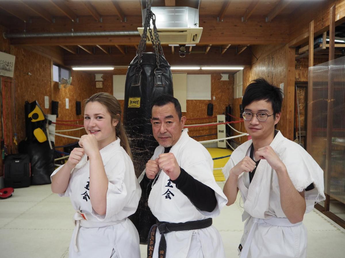 民泊カフェ Gootarian Hotell Kumamoto Exteriör bild